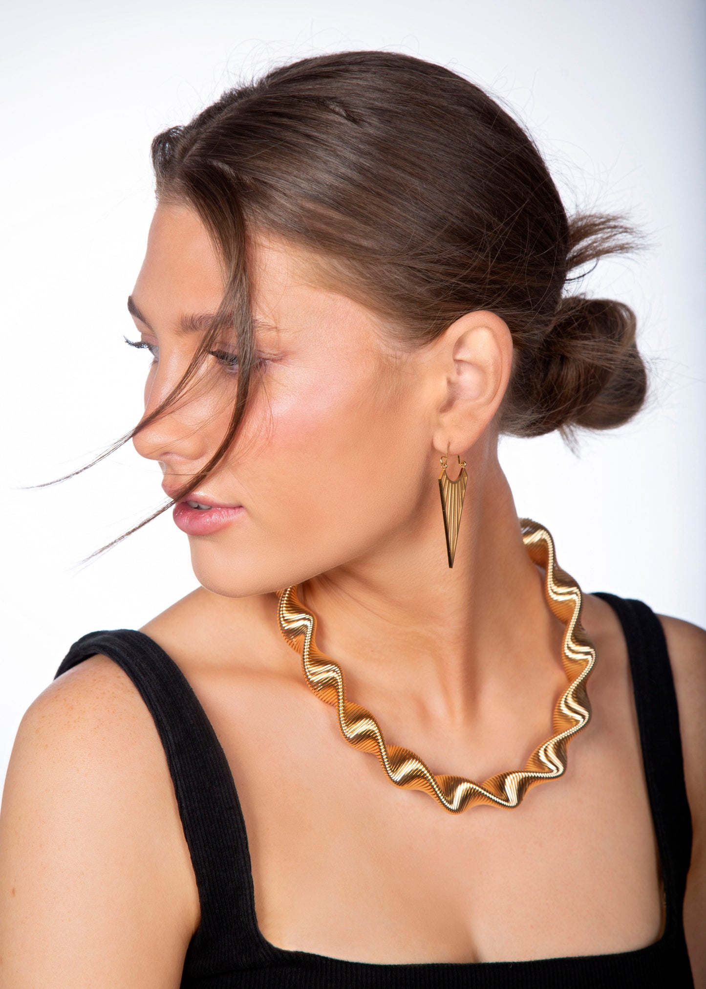 TRIANGLE GOLD EARRING