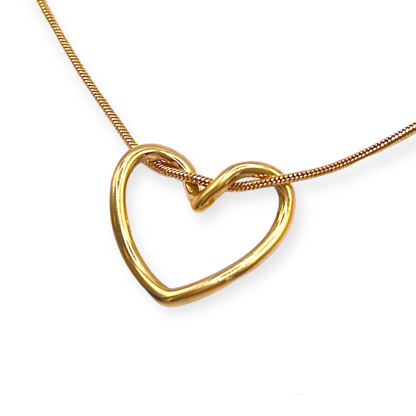 SWUNG HEART NECKLACE