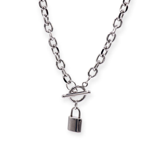 LOCKED SILVER NECKLACE