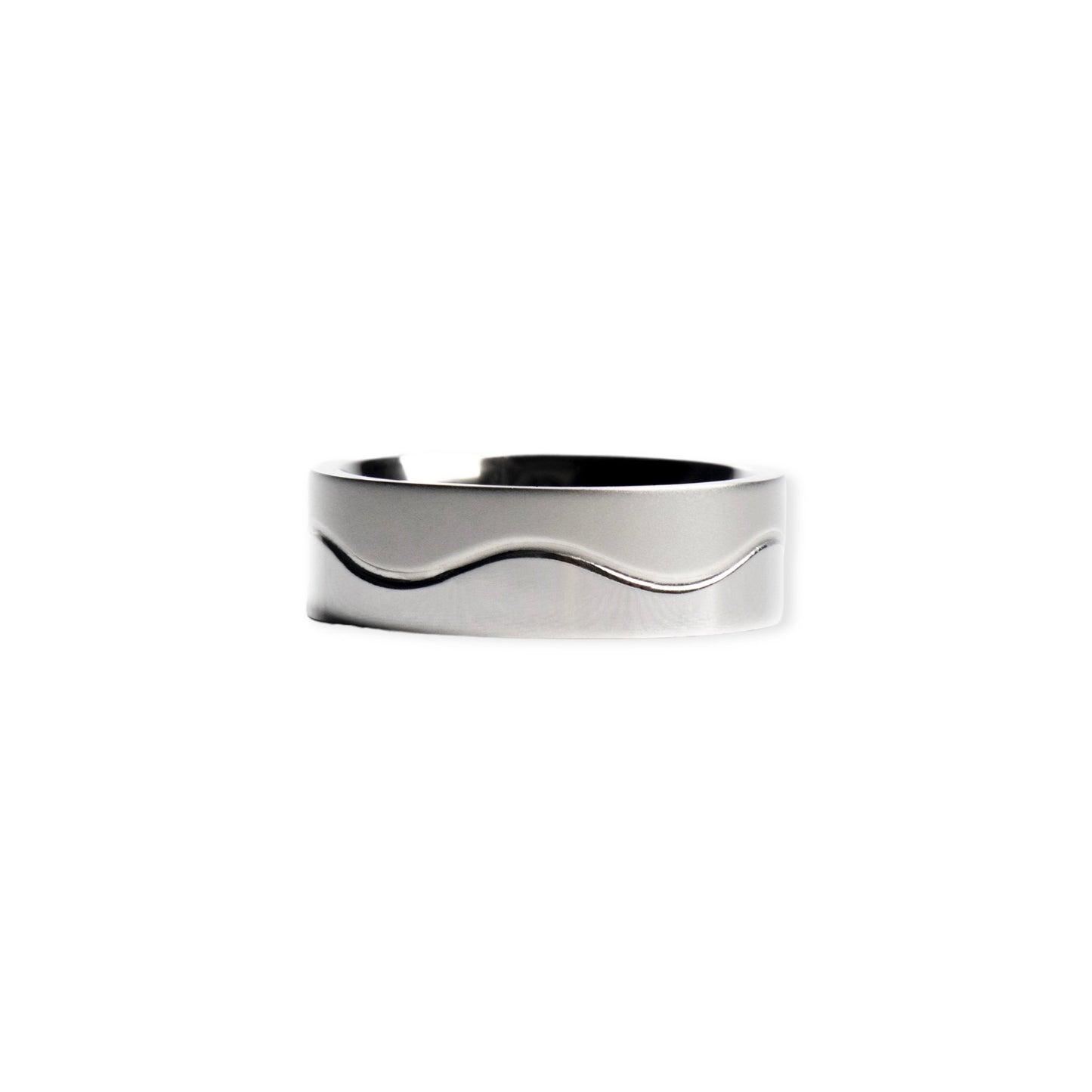 WAVED SILVER RING