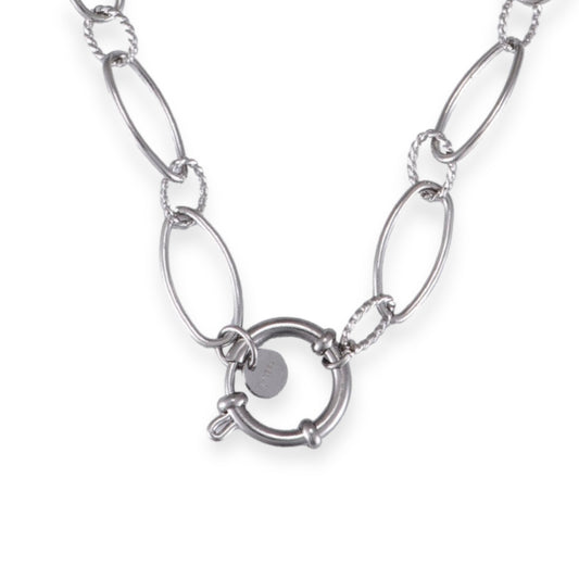 OVAL SILVER NECKLACE